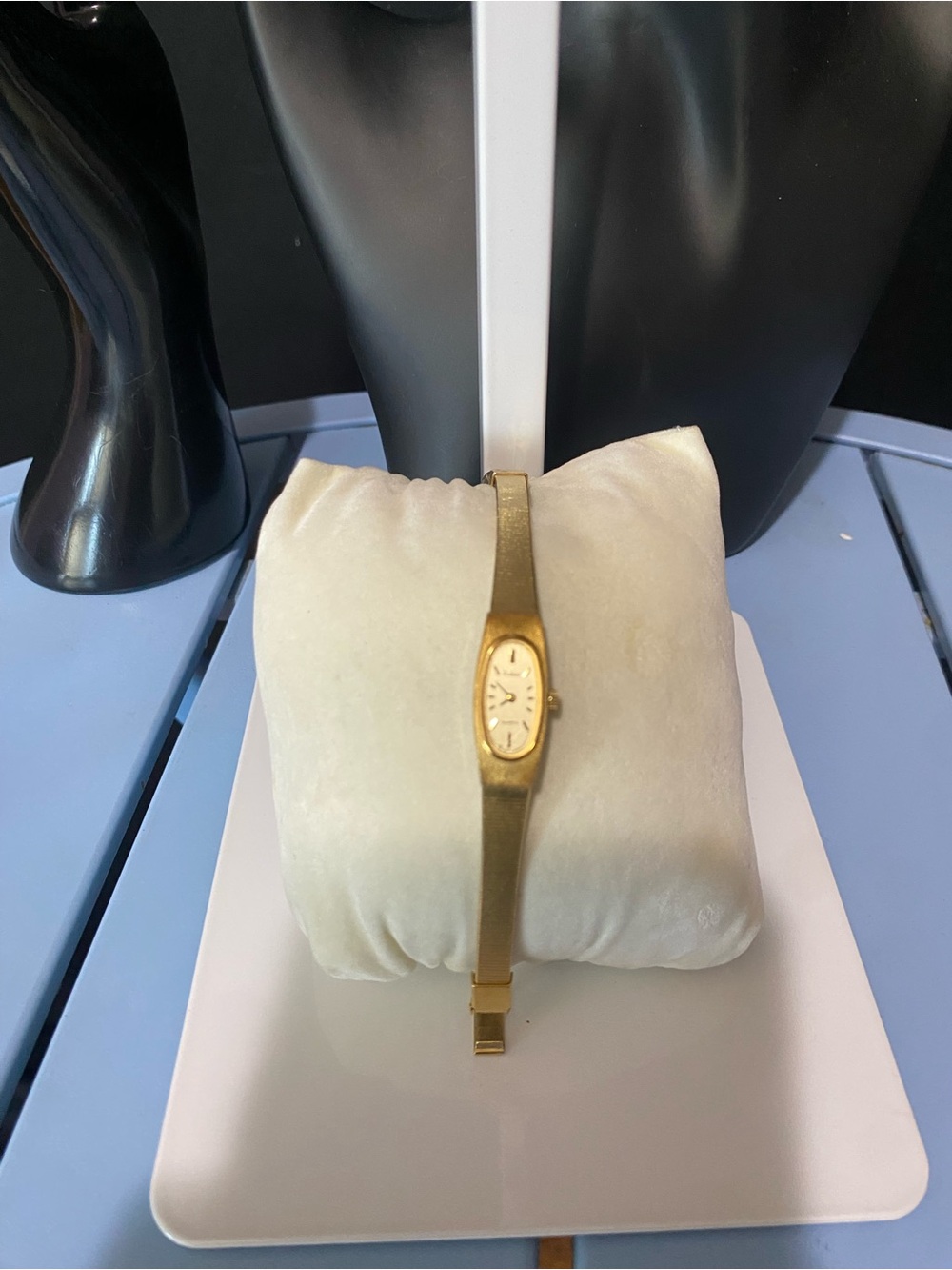 Vintage Women’s Pulsar Cream Dial Gold Tone Quartz Watch
